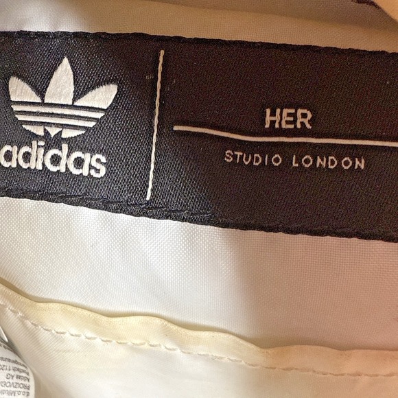 Adidas Mini Backpack Studio London HER Collection Travel Small Carryon Floral - Picture 12 of 15